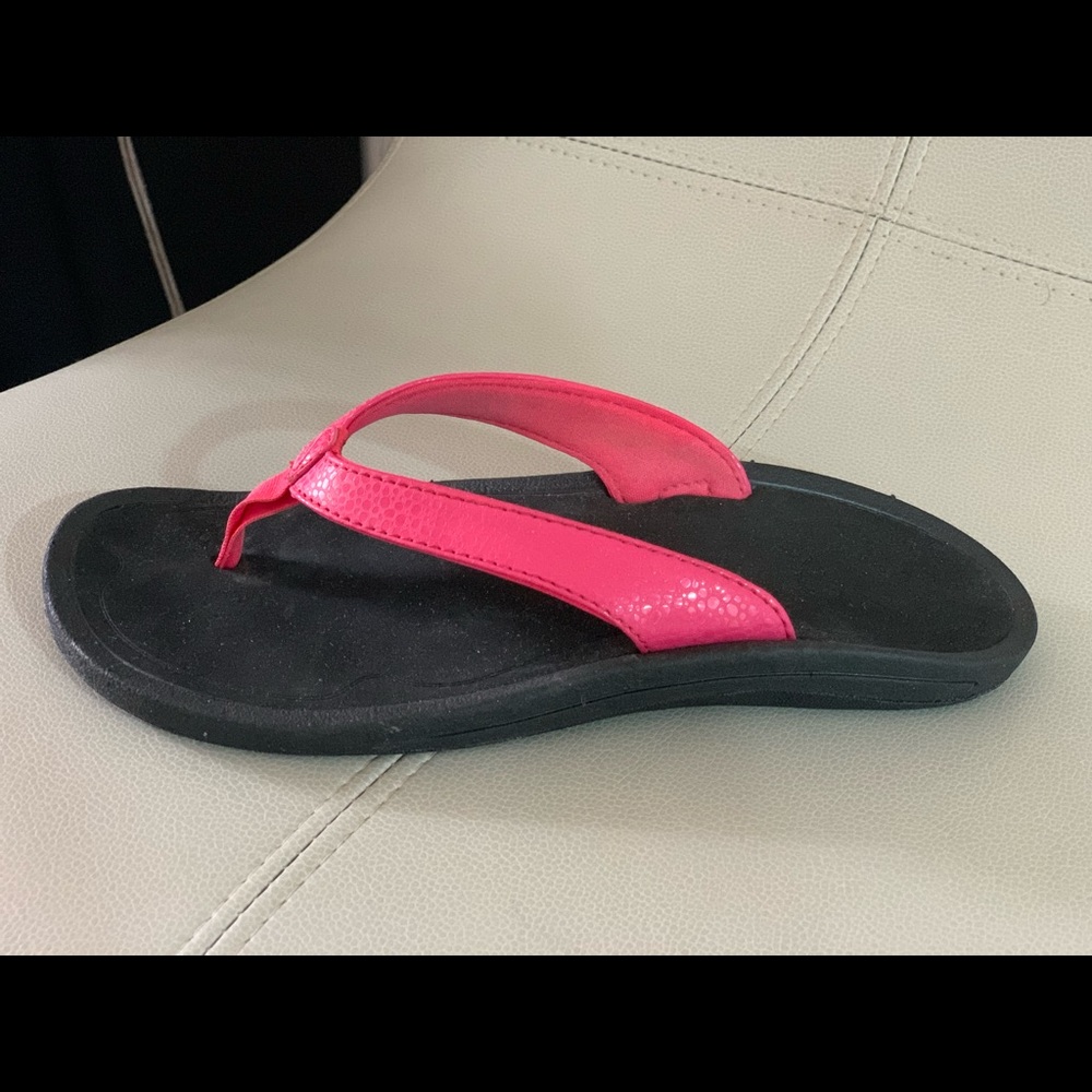 Olukai sandals